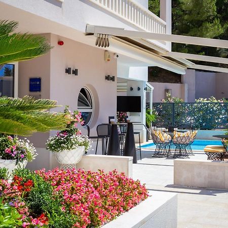 Aparthotel Flora Tucepi Ngoại thất bức ảnh