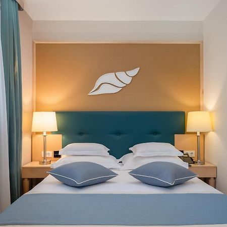 Aparthotel Flora Tucepi Ngoại thất bức ảnh