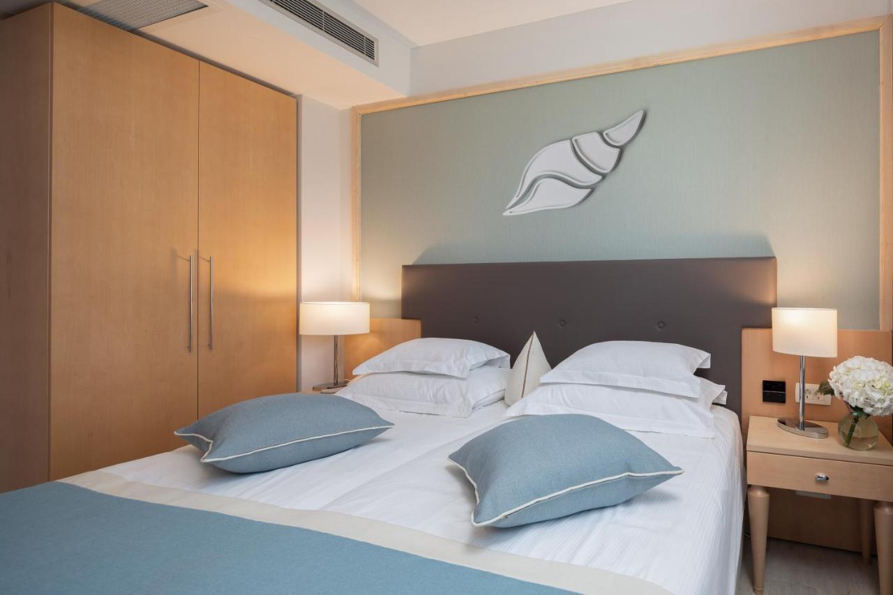 Aparthotel Flora Tucepi Ngoại thất bức ảnh