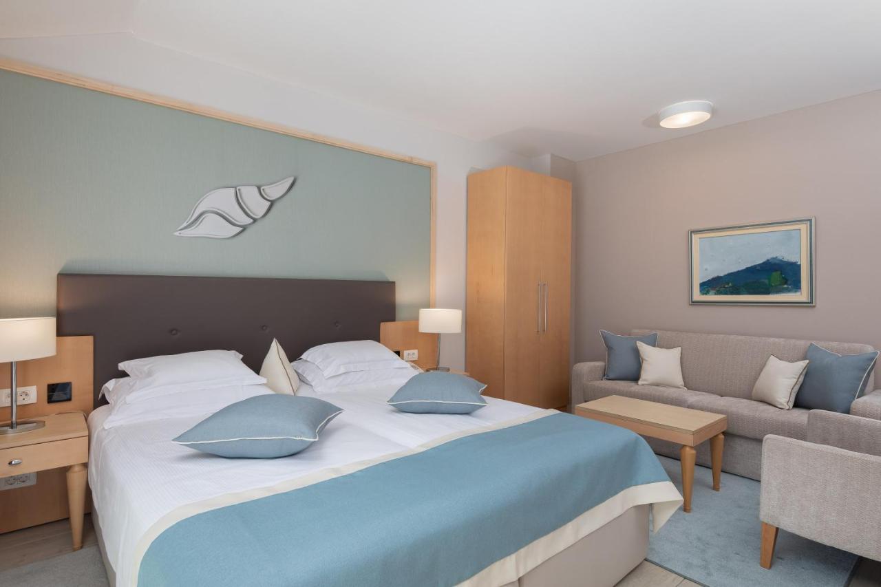 Aparthotel Flora Tucepi Ngoại thất bức ảnh