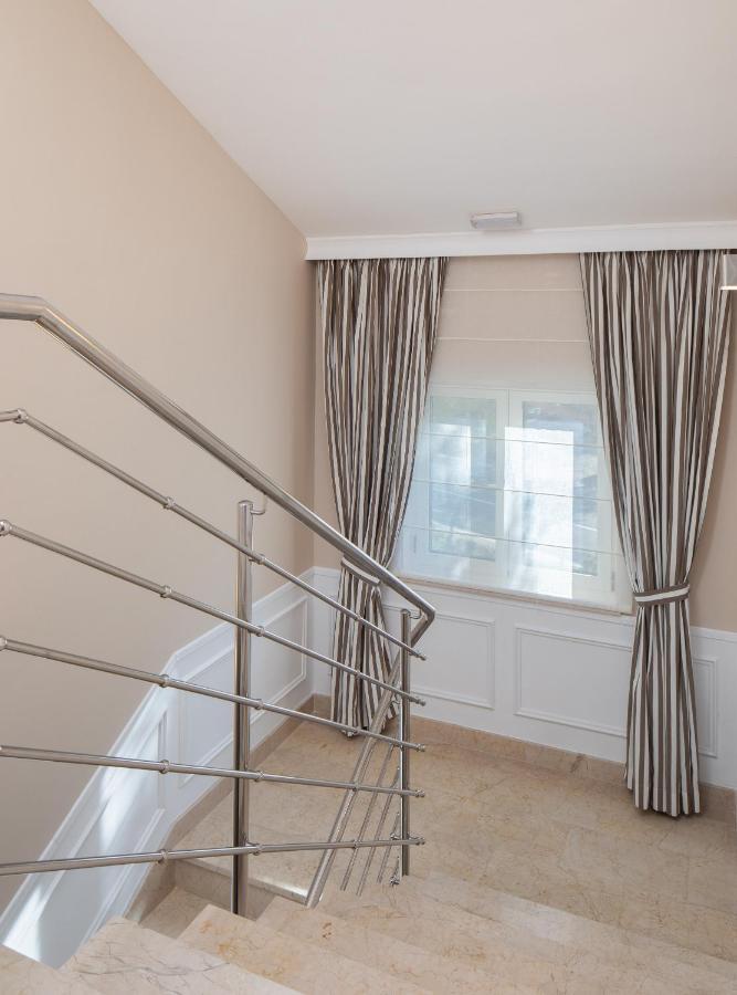 Aparthotel Flora Tucepi Ngoại thất bức ảnh