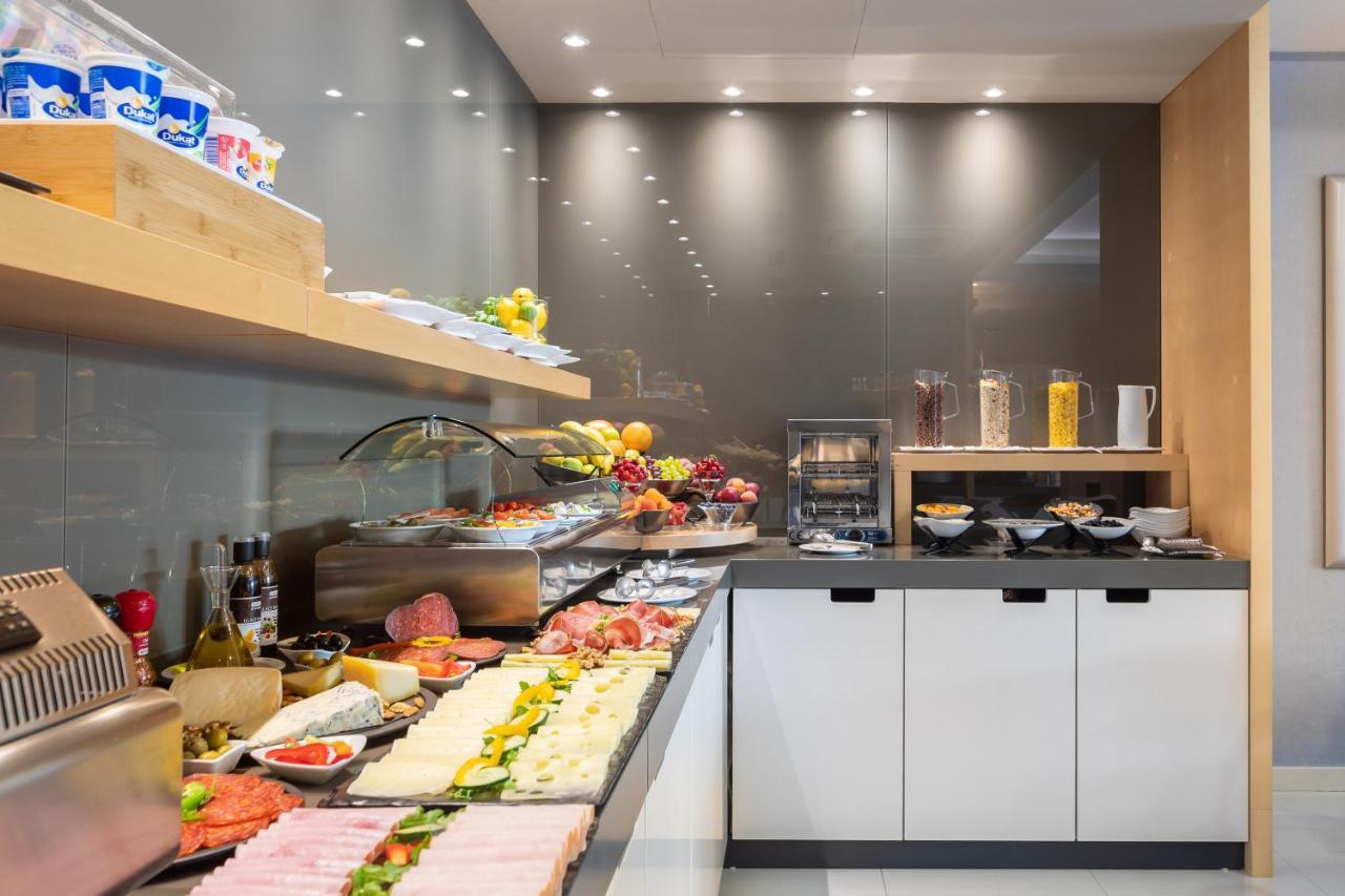 Aparthotel Flora Tucepi Ngoại thất bức ảnh