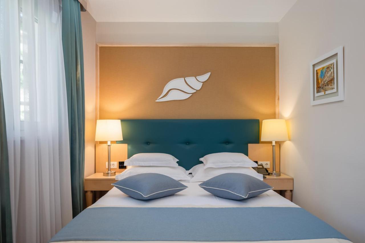Aparthotel Flora Tucepi Ngoại thất bức ảnh
